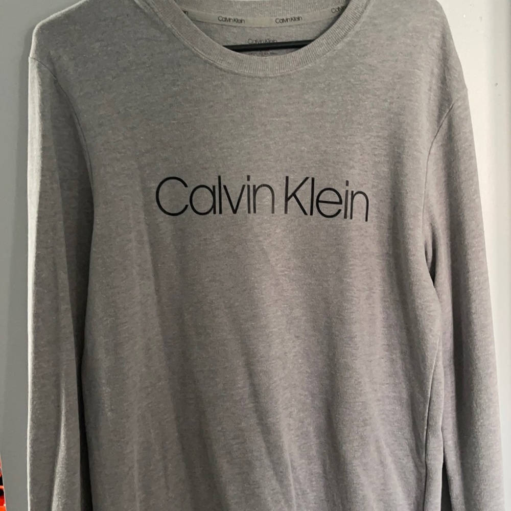 Light gray Calvin Klein crewneck size medium